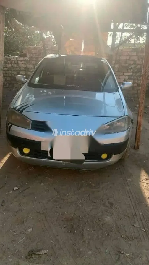 رينو ميجان 2006 فضي مستعملة للبيع - 4