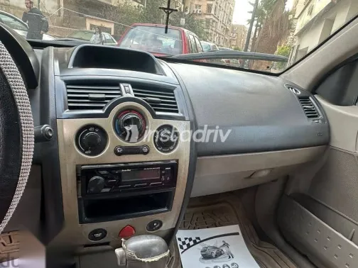 رينو ميجان 2006 أسود مستعملة للبيع - 2