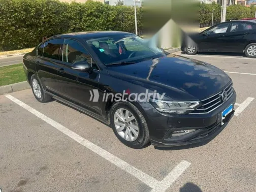 فولكس فاغن باسات 2021 رمادي مستعملة للبيع - 2