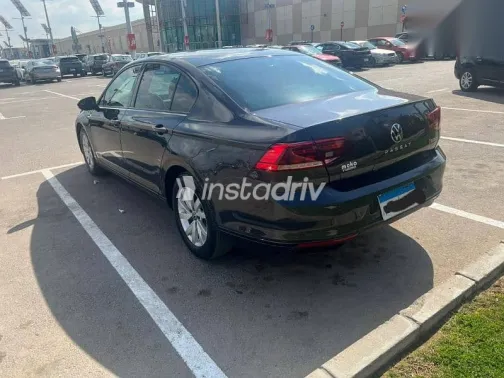 فولكس فاغن باسات 2021 رمادي مستعملة للبيع - 3