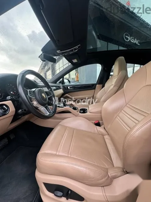 Porsche Cayenne 2022 Black Used for Sale - 4