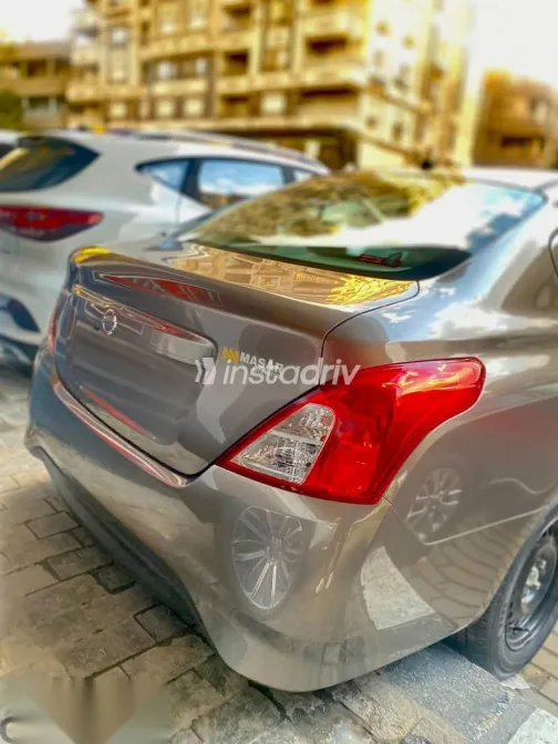 نيسان صنى 2026 ذهبي جديدة للبيع - 2