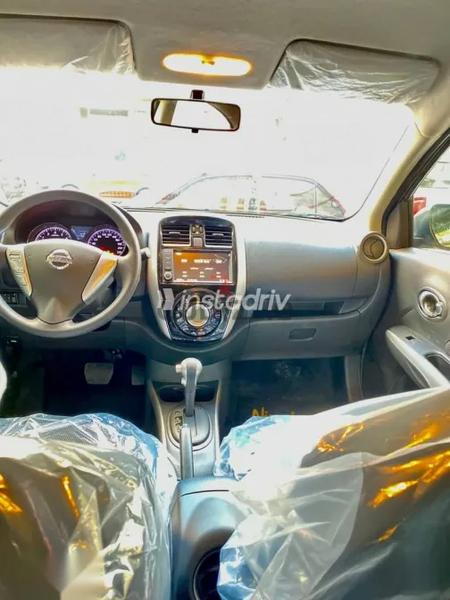 نيسان صنى 2026 ذهبي جديدة للبيع - 4