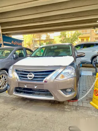 نيسان صنى 2026 ذهبي جديدة للبيع