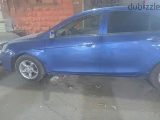 جيلي امجراند 2015 أزرق غامق مستعملة للبيع