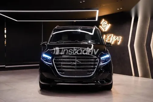 مرسيدس 300 2026 أسود جديدة للبيع - 3