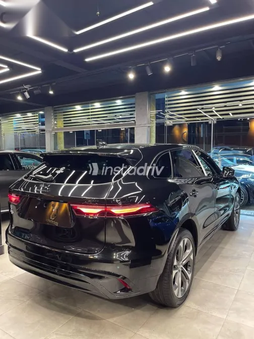 جاكوار اف بيس 2024 أسود جديدة للبيع - 4