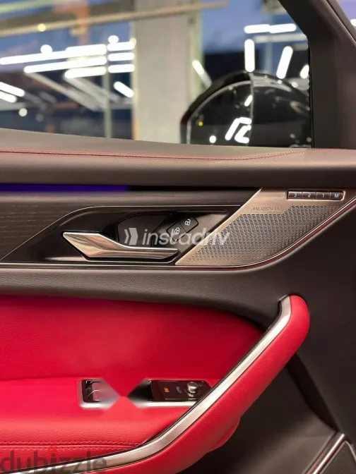 جاكوار اف بيس 2024 أسود جديدة للبيع - 5