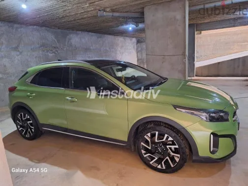 Kia Xceed 2024 Green Used for Sale - 3