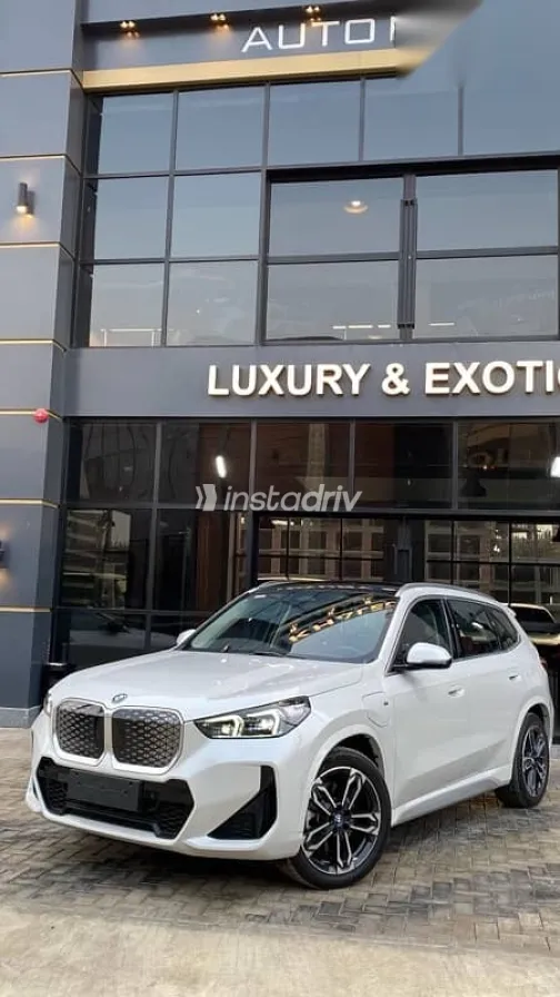 بي ام دبليو اى اكس 1 2024 أبيض جديدة للبيع - 5