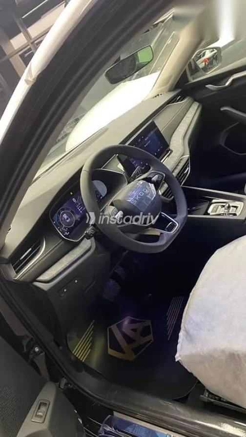 سكودا اوكتافيا 2025 أسود جديدة للبيع - 5