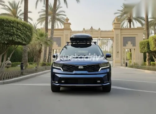 كيا سورينتو 2024 أزرق غامق مستعملة للبيع - 1