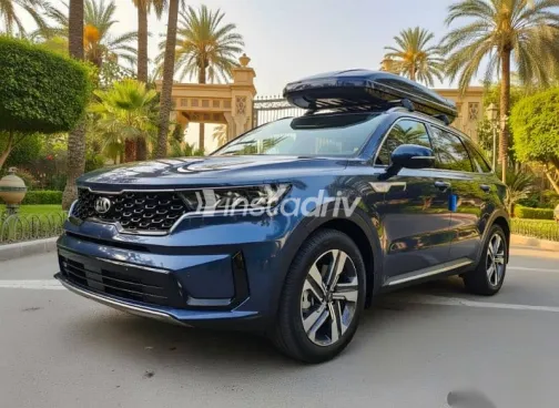 كيا سورينتو 2024 أزرق غامق مستعملة للبيع - 2