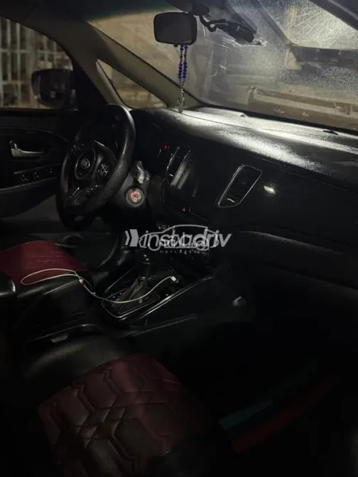 Kia Carens 2014 Black Used for Sale - 2