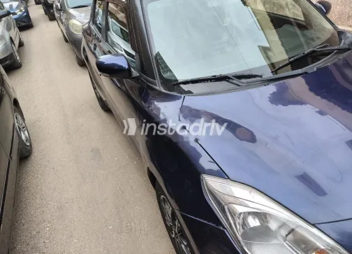 سوزوكى سويفت 2022 أبيض مستعملة للبيع - 3