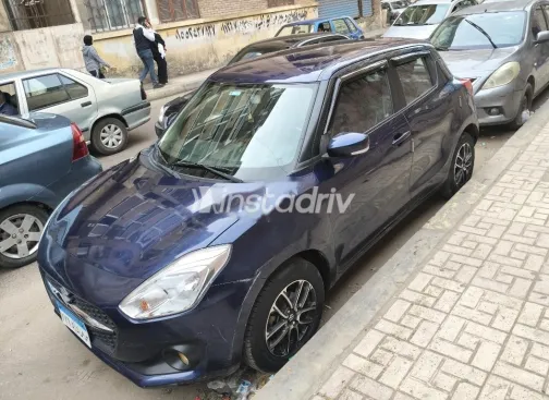 سوزوكى سويفت 2022 أبيض مستعملة للبيع - 4