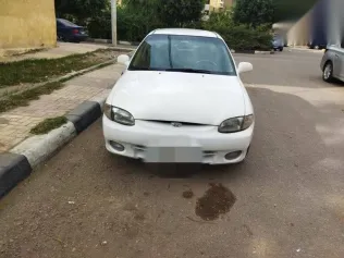 هيونداي اكسنت 2005 أبيض مستعملة للبيع