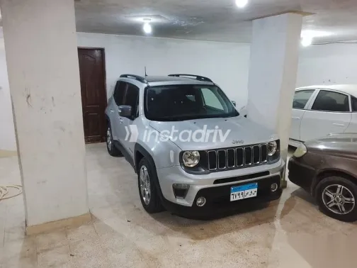 Jeep Renegade 2022 Gray Used for Sale - 1