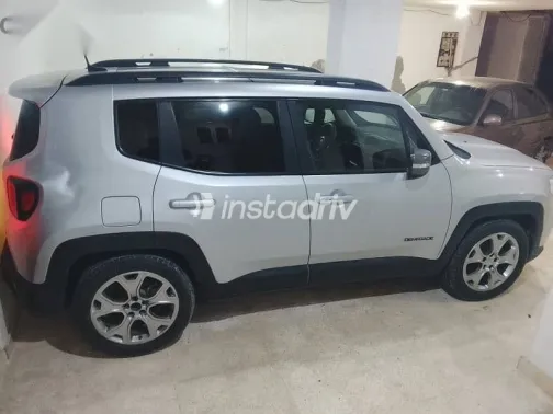 Jeep Renegade 2022 Gray Used for Sale - 2