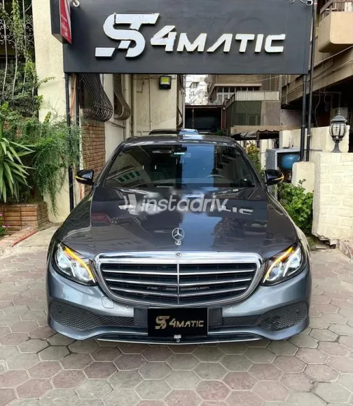 مرسيدس E 180 2019 رمادي مستعملة للبيع - 1