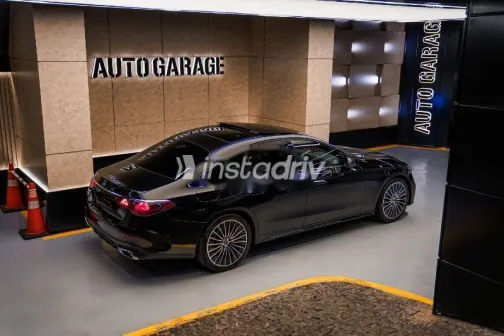 مرسيدس E 200 2024 أسود مستعملة للبيع - 5