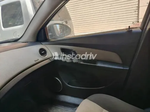 Chevrolet Cruze 2016 White Used for Sale - 4