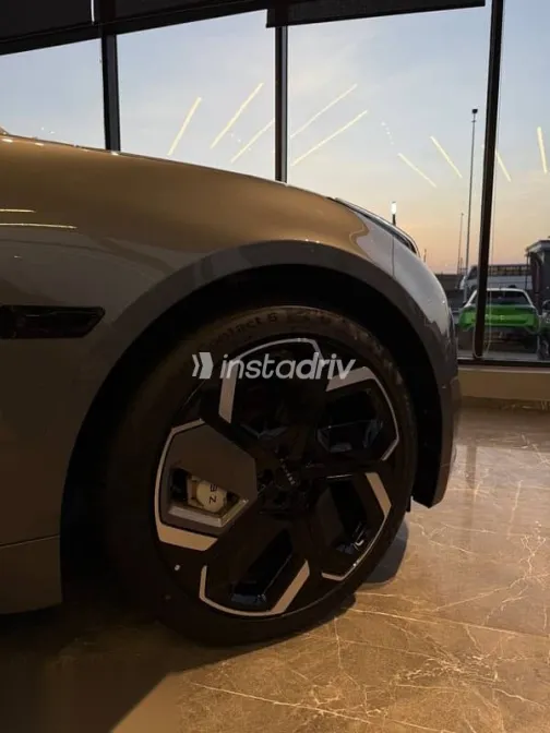 Zeekr 001 2025 Gray New for Sale - 5