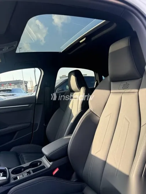 اودي A3 2025 أبيض جديدة للبيع - 4