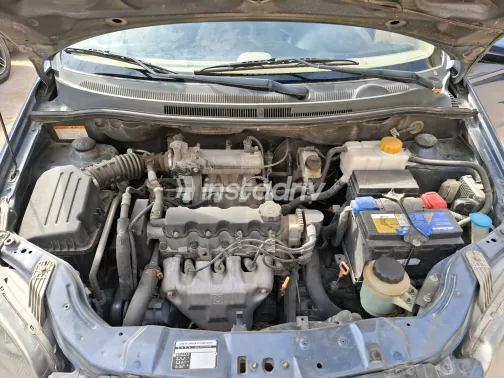 شيفروليه افيو 2016 أبيض مستعملة للبيع - 4