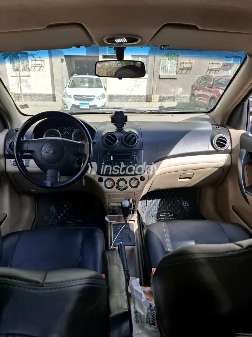 شيفروليه افيو 2016 أبيض مستعملة للبيع - 5