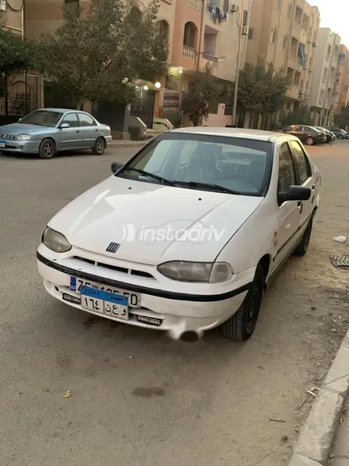 فيات سينا 2003 أبيض مستعملة للبيع - 4