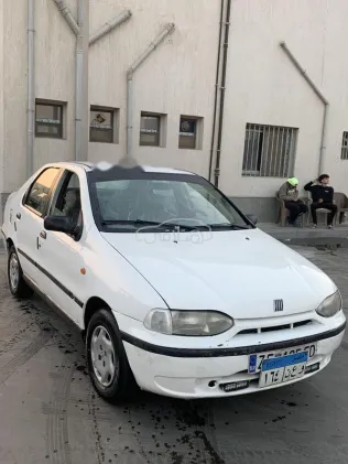 فيات سينا 2003 أبيض مستعملة للبيع