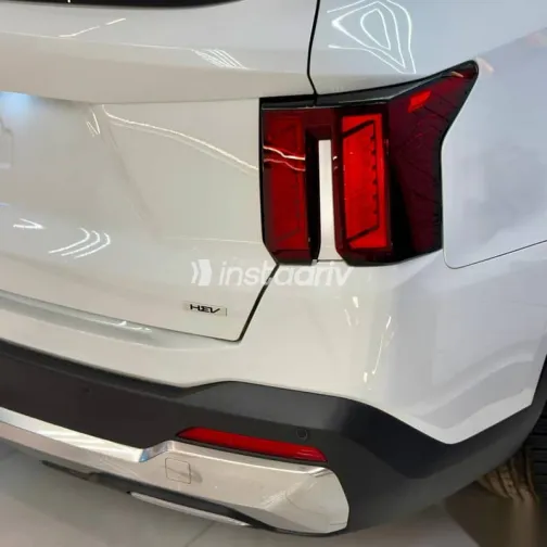 Kia Sorento 2025 White New for Sale - 4