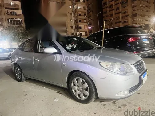 هيونداي افانتي 2009 فضي مستعملة للبيع - 1