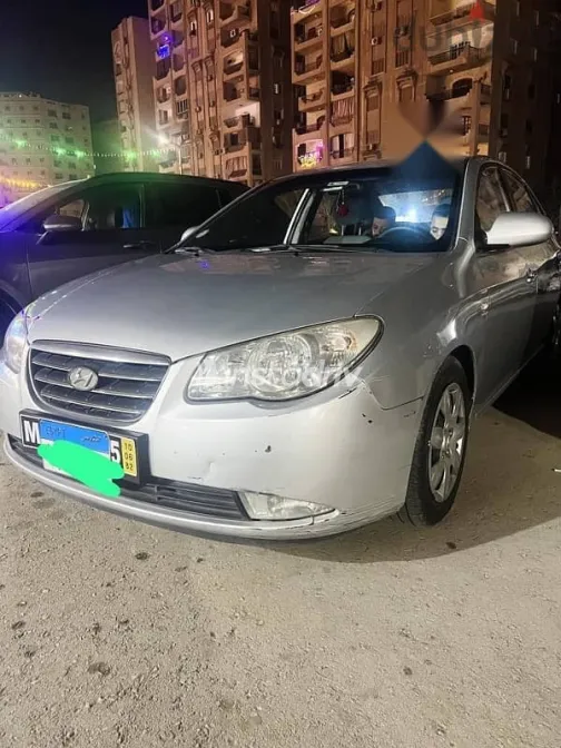 هيونداي افانتي 2009 فضي مستعملة للبيع - 6