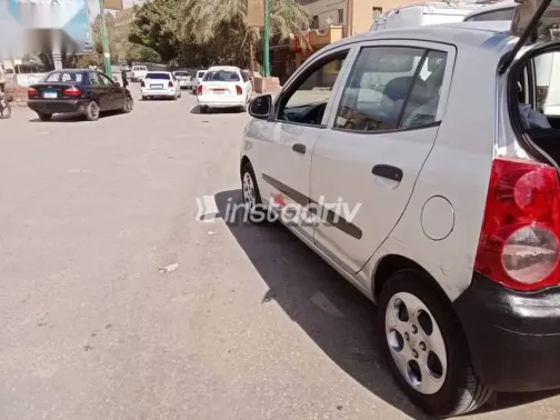 كيا بيكانتو 2008 فضي مستعملة للبيع - 10