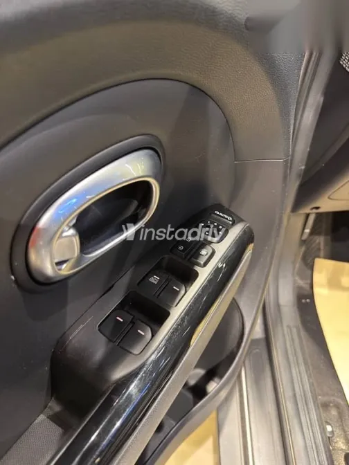 كيا سول 2014 فضي مستعملة للبيع - 6