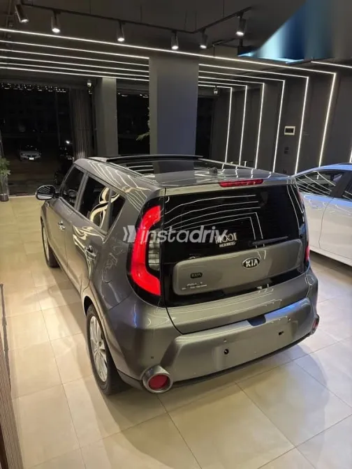كيا سول 2014 فضي مستعملة للبيع - 10