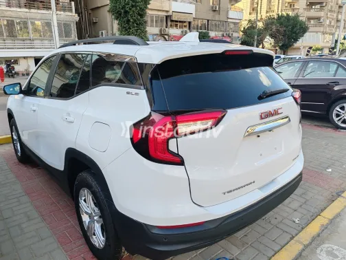 جى ام سى ترين 2022 أبيض مستعملة للبيع - 3