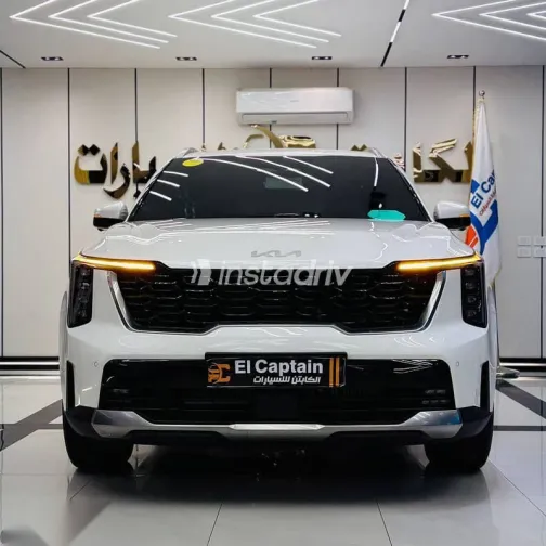 كيا سورينتو 2024 أبيض مستعملة للبيع - 1