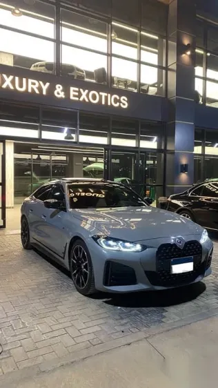 بي ام دبليو 440i 2022 رمادي مستعملة للبيع