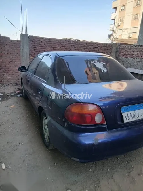 كيا سيفيا 1999 أزرق غامق مستعملة للبيع - 1