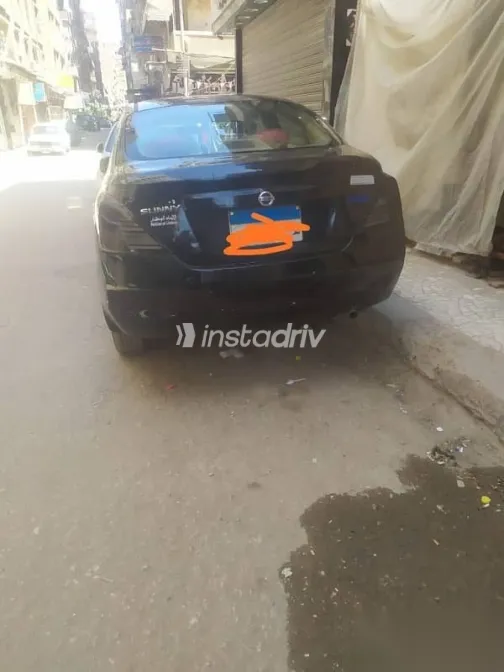 نيسان صنى 2013 أسود مستعملة للبيع - 2