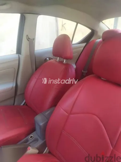 نيسان صنى 2013 أسود مستعملة للبيع - 4