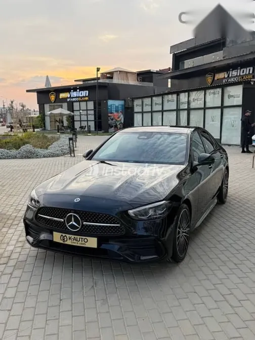 مرسيدس C 200 2026 أسود جديدة للبيع - 3