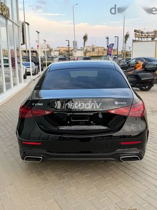 مرسيدس C 200 2026 أسود جديدة للبيع - 4