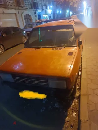 فيات 131 1977 أحمر مستعملة للبيع