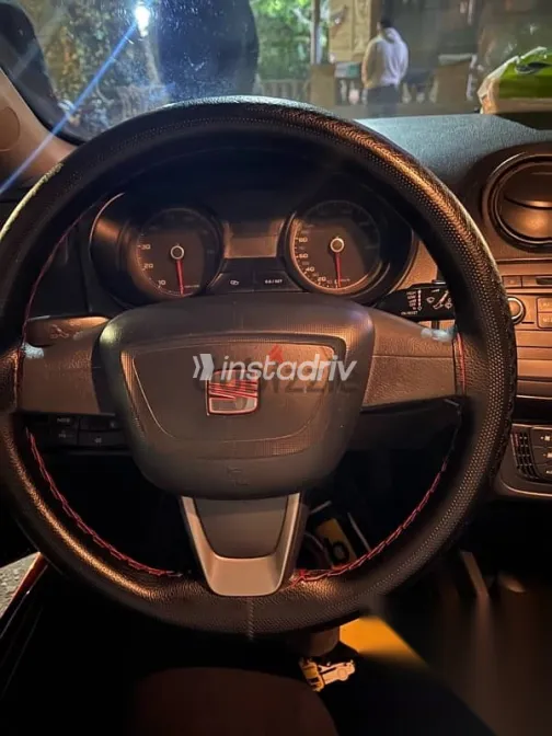 سيات ابيزا 2014 أحمر مستعملة للبيع - 2