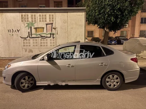 Hyundai Elantra HD 2021 White Used for Sale - 2