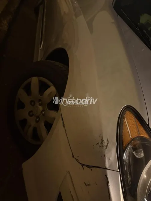 Hyundai Elantra HD 2021 White Used for Sale - 3